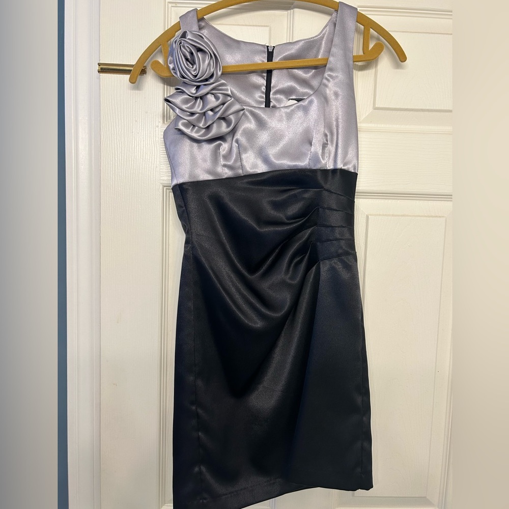 Semi-formal mini dress